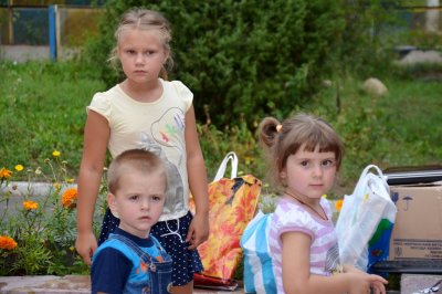 Беженцы с Украины отдыхают на Шапе Беженцы с Украины отдыхают на Шапе