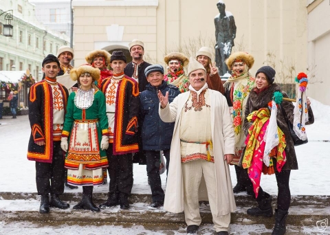 С марийским героем Акпатыром познакомились в Москве С марийским героем Акпатыром познакомились в Москве