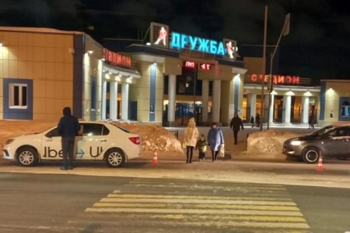 На пешеходном переходе у стадиона «Дружба» в городе Йошкар-Оле таксист сбил пешехода