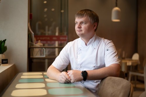 Алексей Эшмеев: «Комфортнее всего я ощущаю себя на кухне, с ножом и книжкой в руках»