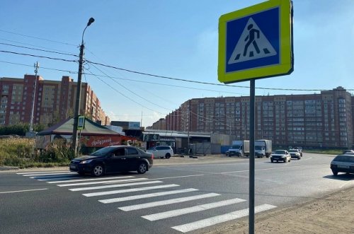 В Заречной части Йошкар-Олы у «Бабы с караваем» появился нерегулируемый пешеходный переход