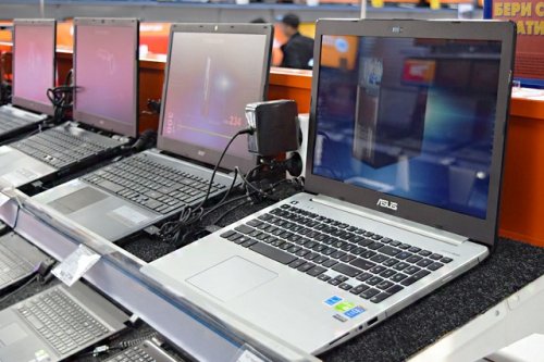Жительница Казани подозревается в краже трех ноутбуков из магазинов в Йошкар-Оле