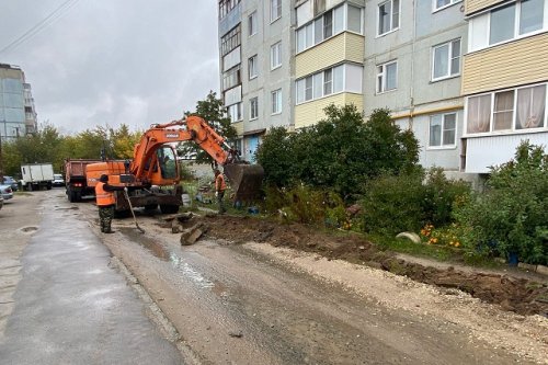 На улице Кирпичной в Йошкар-Оле начался ремонт дворовой территории