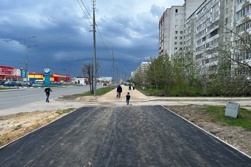 Подрядчик приступил к асфальтированию тротуаров на улице Кирова в Йошкар-Оле