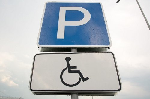 В Марий Эл более трех тысяч человек пользуются правом на бесплатную парковку