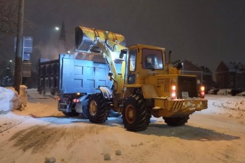 Предстоящей ночью на шести улицах Йошкар-Олы дорожники будут убирать и вывозить снег
